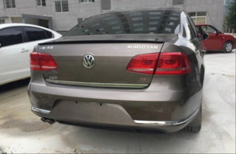 VOLKSWAGEN PASSAT B7 IÇIN UYUMLU SPOILER - PIANO BLACK (PARLAK SIYAH)